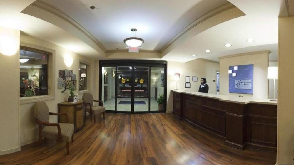 Comfort Inn & Suites Brevard Buitenkant foto