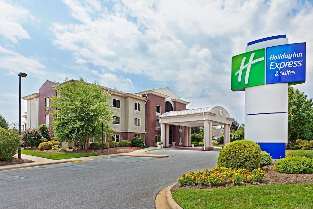 Comfort Inn & Suites Brevard Buitenkant foto