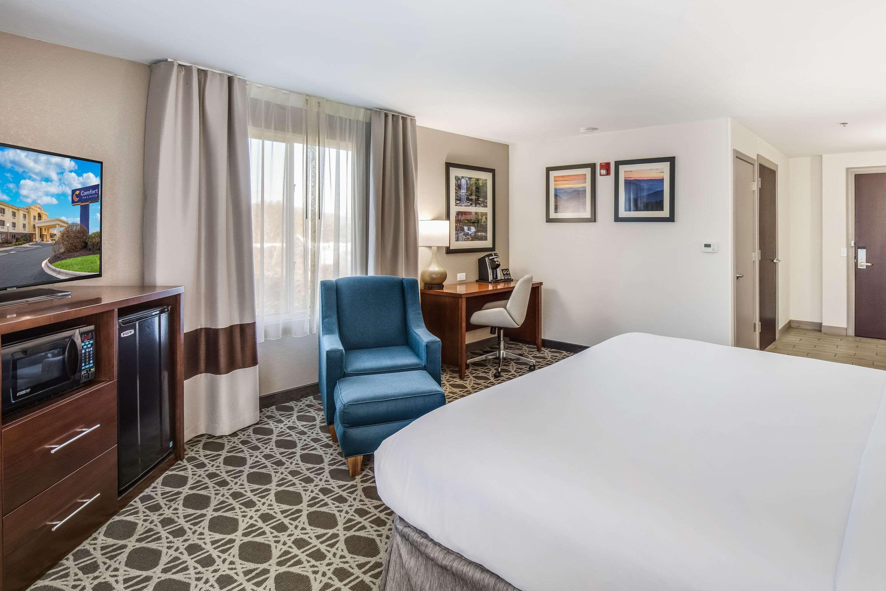 Comfort Inn & Suites Brevard Buitenkant foto
