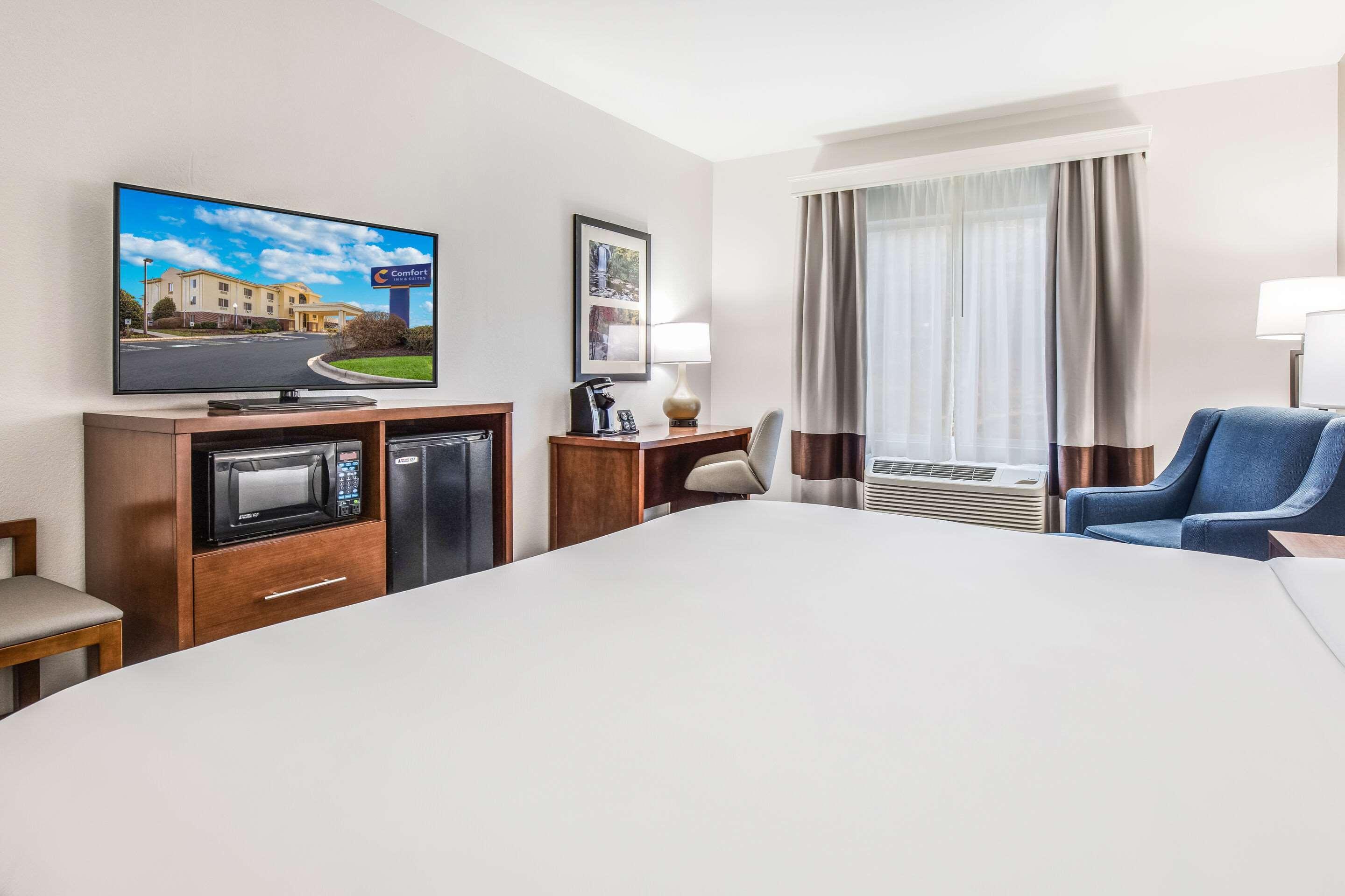 Comfort Inn & Suites Brevard Buitenkant foto