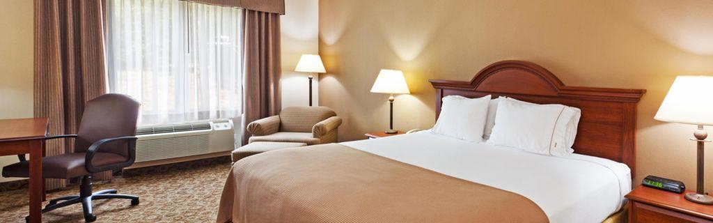 Comfort Inn & Suites Brevard Buitenkant foto