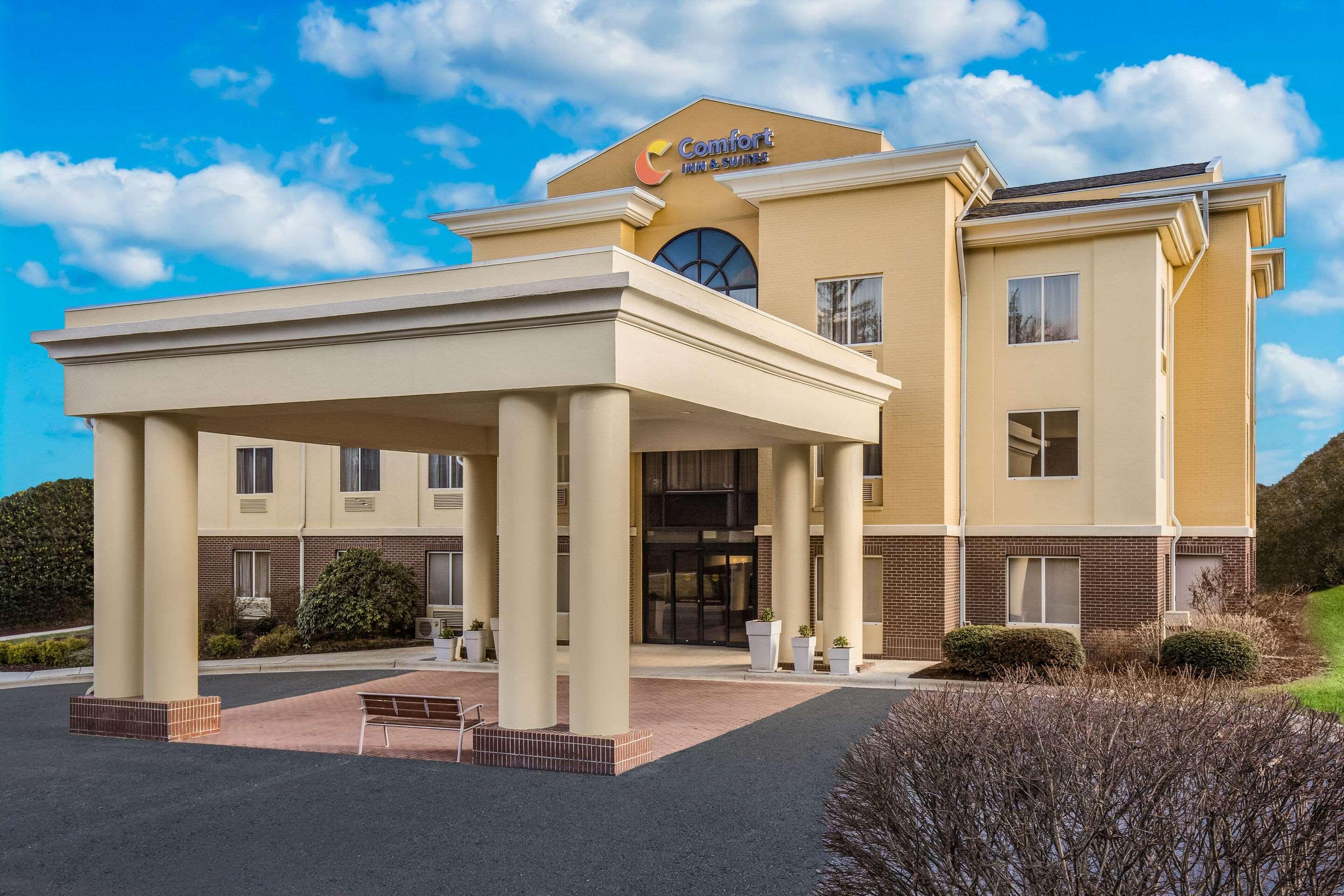Comfort Inn & Suites Brevard Buitenkant foto
