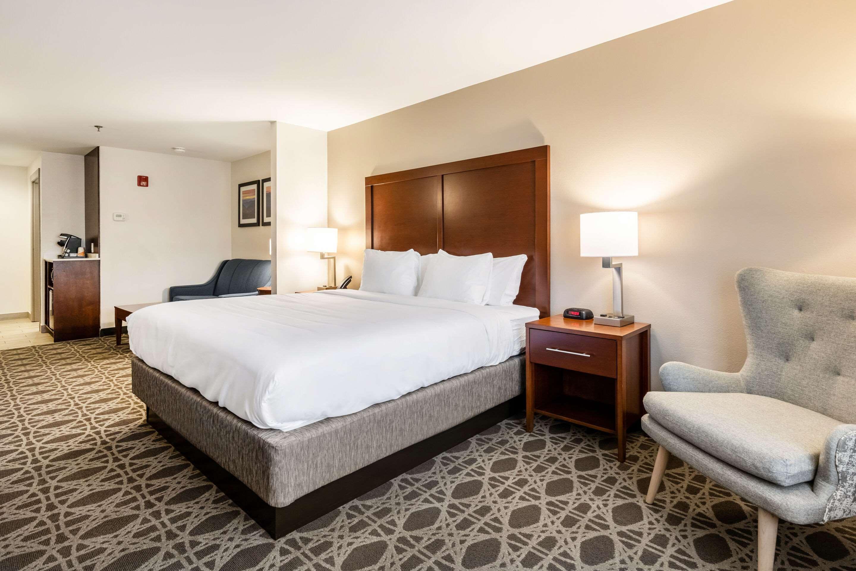 Comfort Inn & Suites Brevard Buitenkant foto