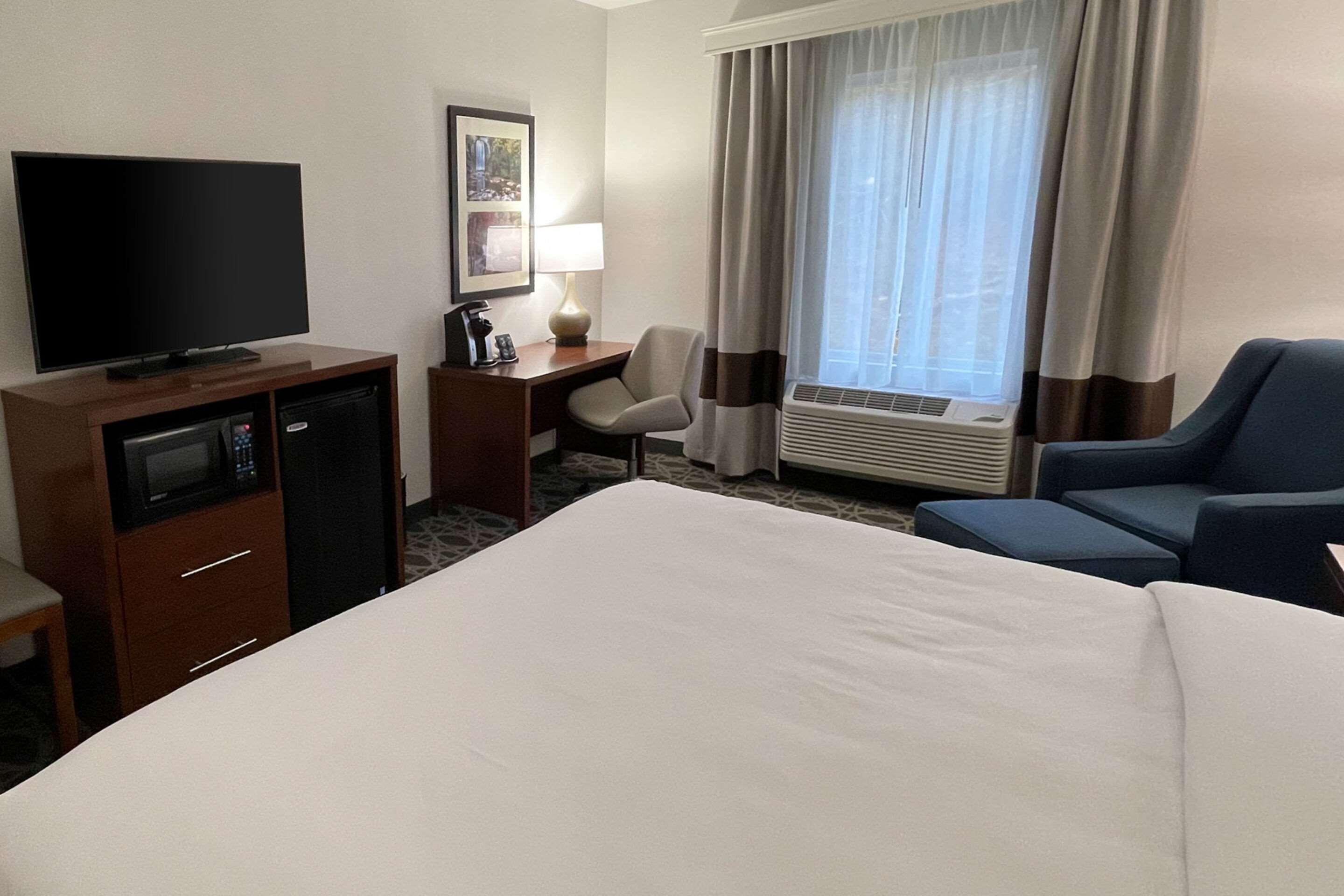Comfort Inn & Suites Brevard Buitenkant foto