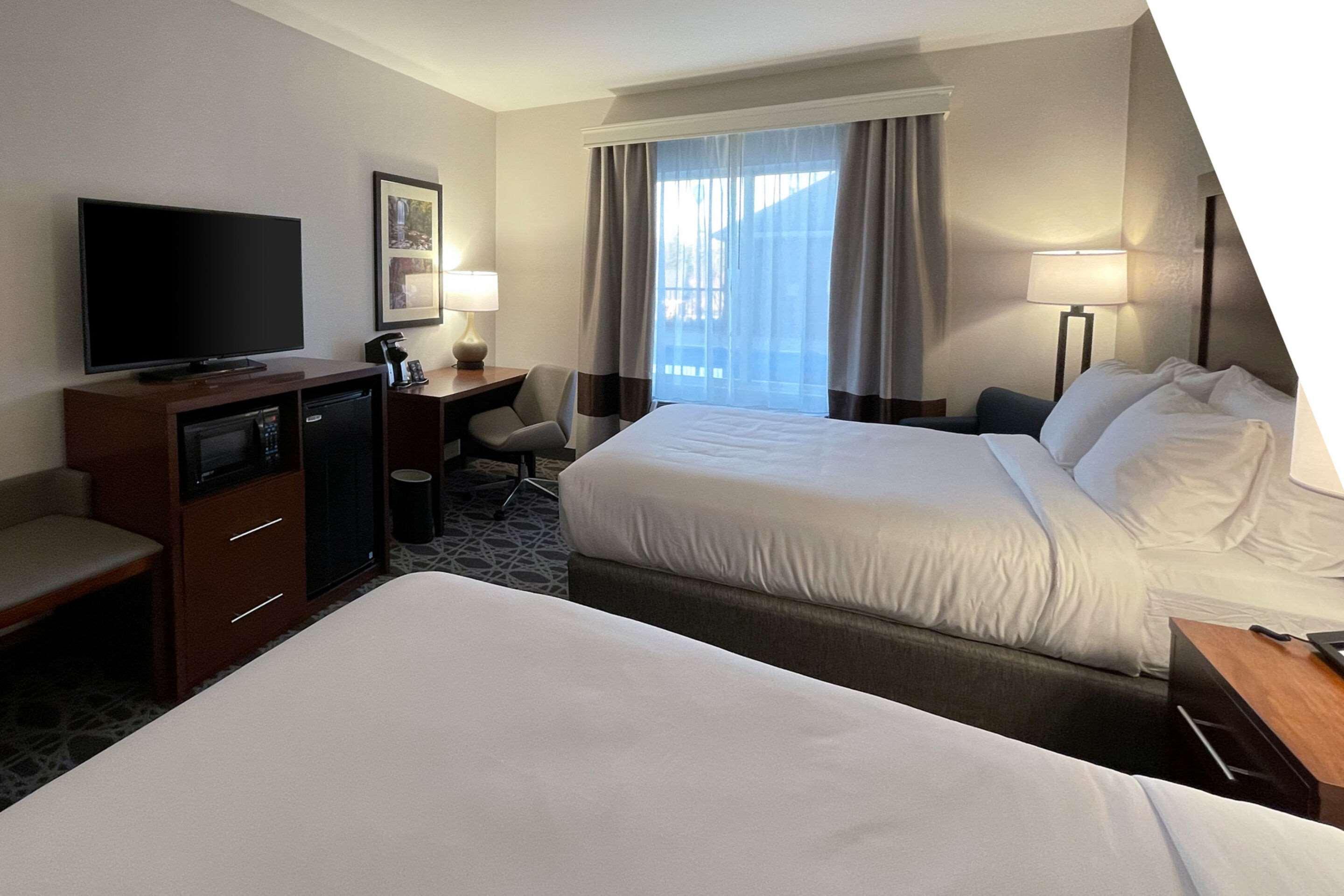 Comfort Inn & Suites Brevard Buitenkant foto
